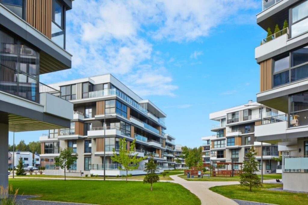 Residential complex in a developing area – Green Lake